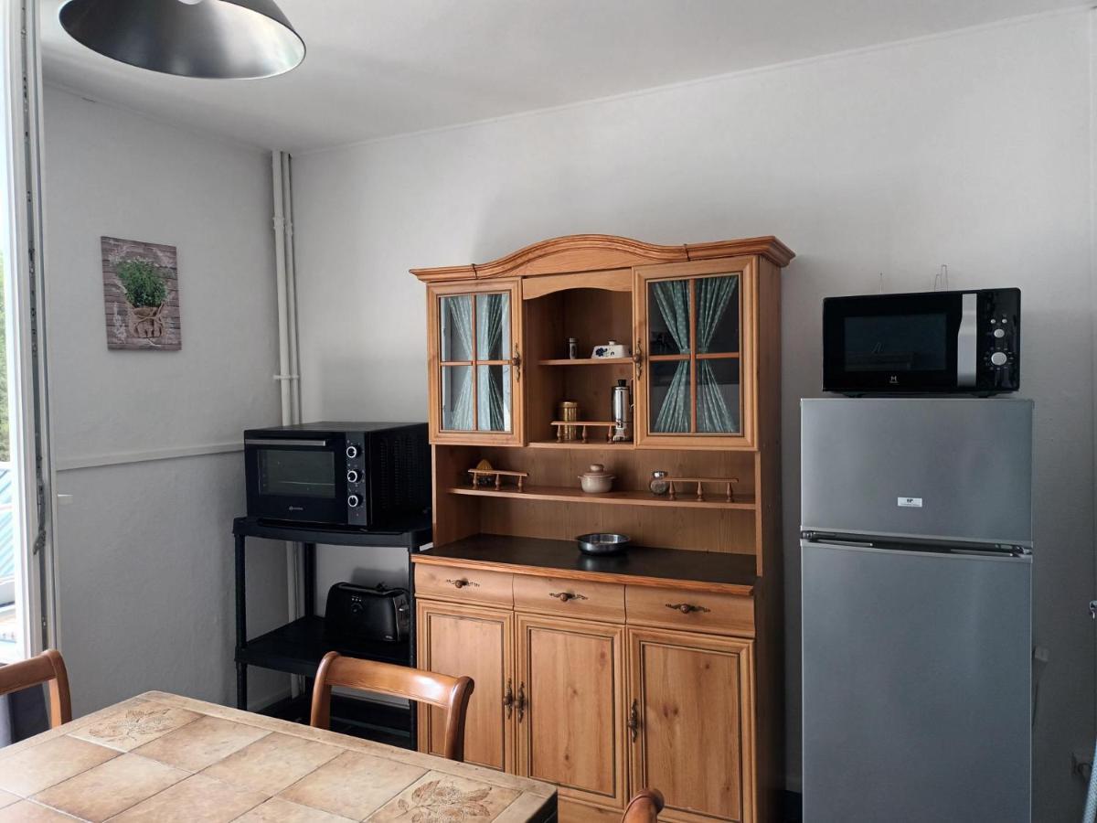 Appartement Chaleureux De 82M2 Proche De Vulcania Pontaumur Экстерьер фото